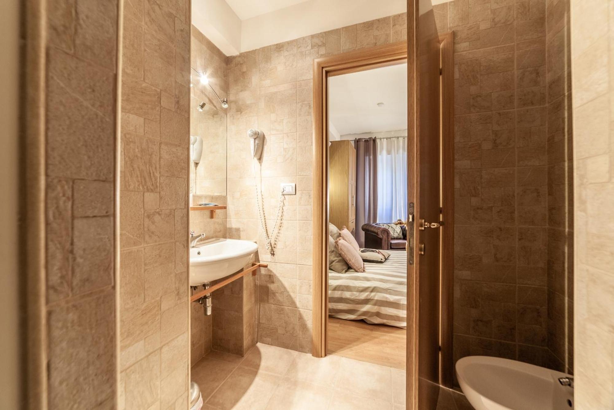 רומא Ubaldi Luxury Rooms מראה חיצוני תמונה